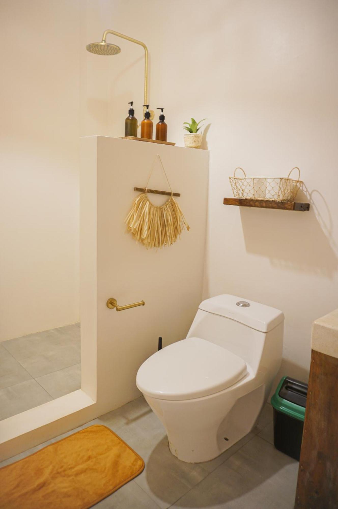 Greenhouse Siargao Roadside Boutique Apartments General Luna  Exterior photo